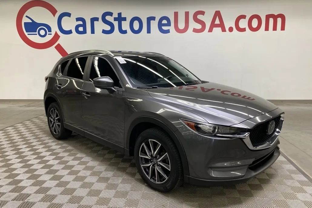 2018 Mazda CX-5 Touring photo 1