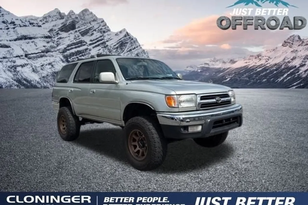 1999 Toyota 4Runner SR5 4WD photo 1
