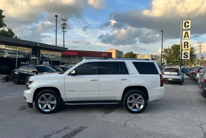 2016 Chevrolet Tahoe LTZ photo 1