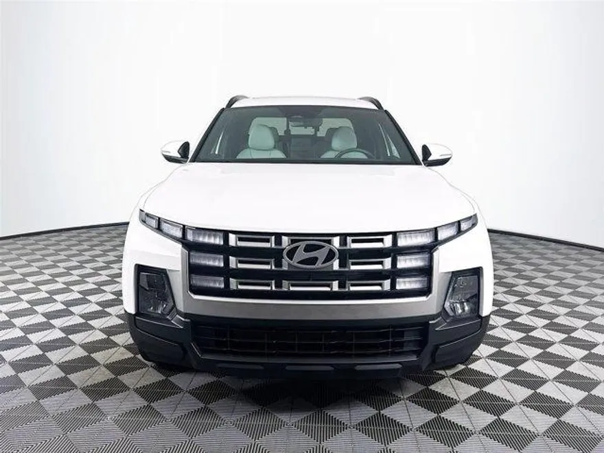 2025 Hyundai Santa Cruz SEL Activity photo 1