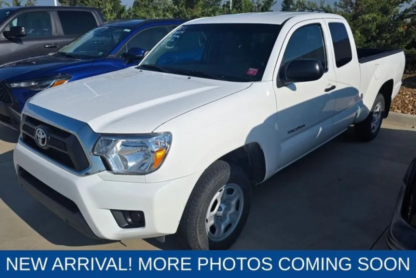 2015 Toyota Tacoma Base photo 1