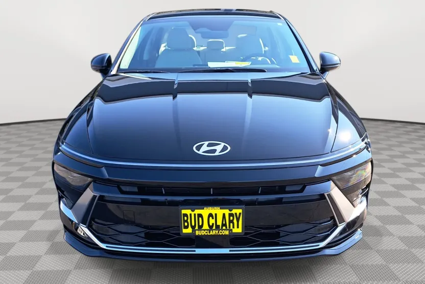 2024 Hyundai Sonata SEL photo 1