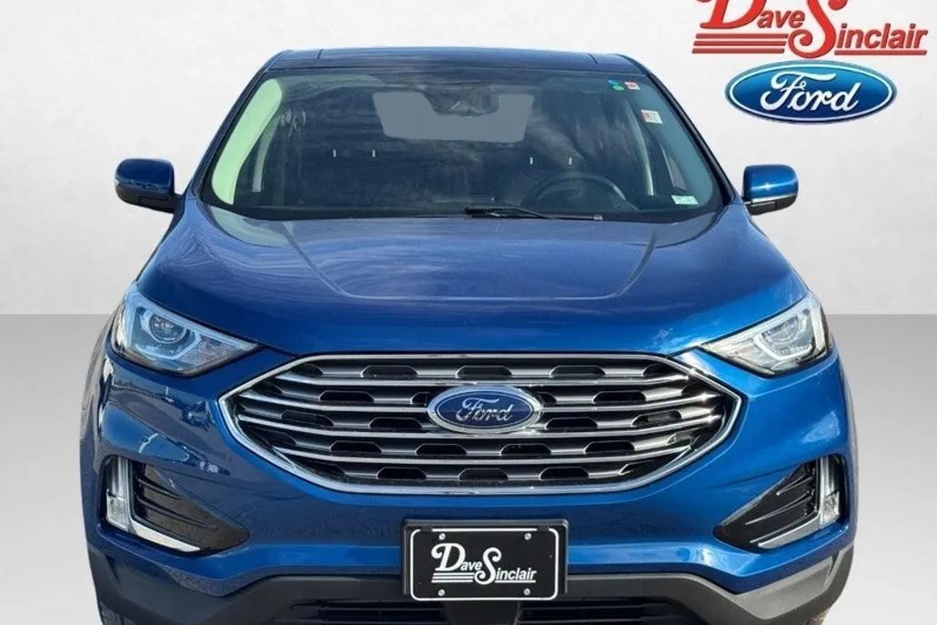 2021 Ford Edge SEL photo 1