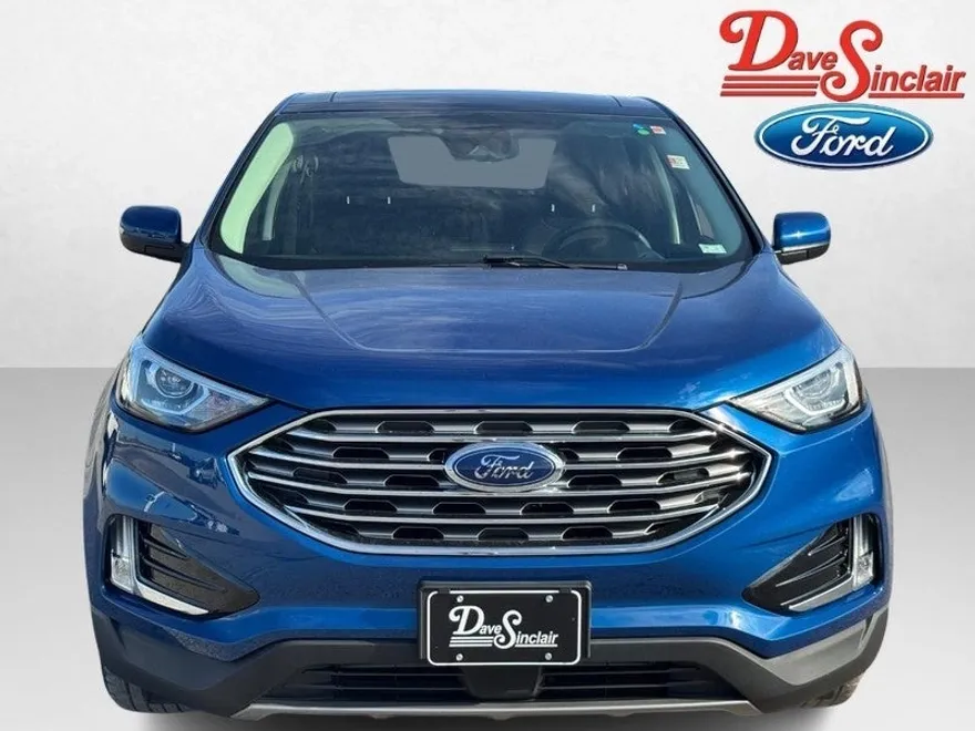 2021 Ford Edge SEL photo 1