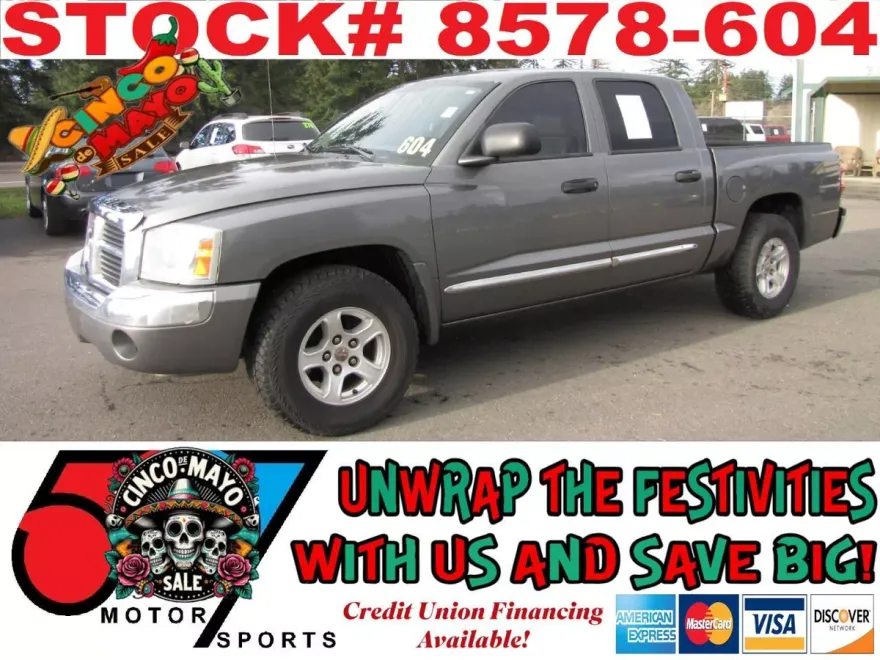 2005 Dodge Dakota Laramie Quad Cab photo 1