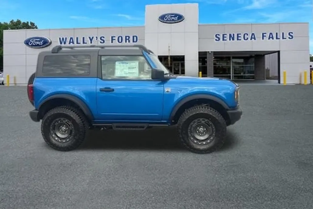 2024 Ford Bronco Big Bend photo 1
