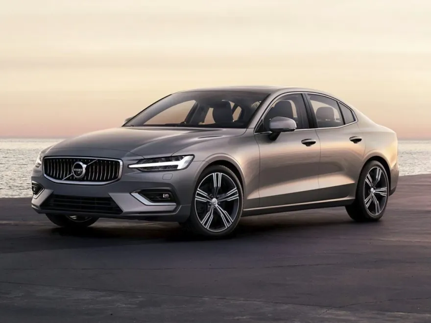 2020 Volvo S60 T6 Momentum photo 1
