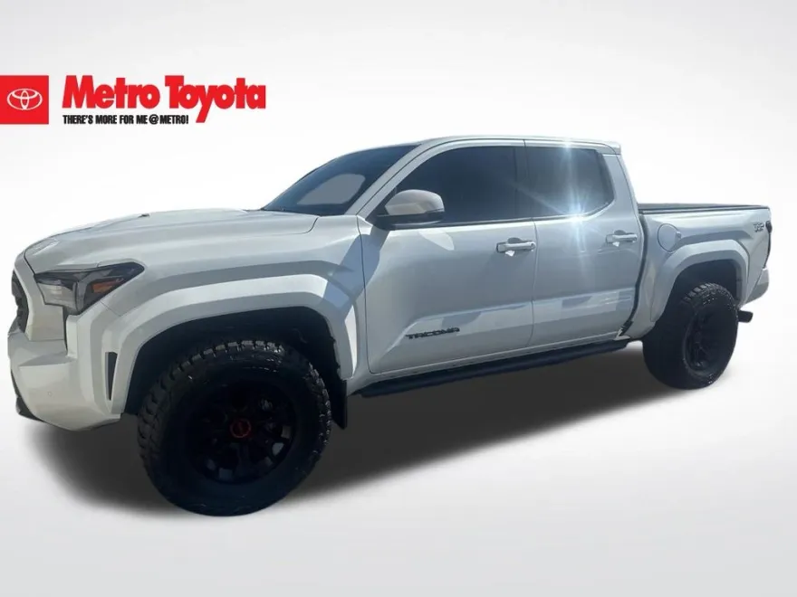 2024 Toyota Tacoma SR5 photo 1