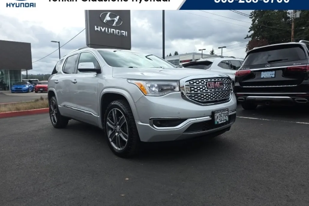 2019 Gmc Acadia Denali photo 1