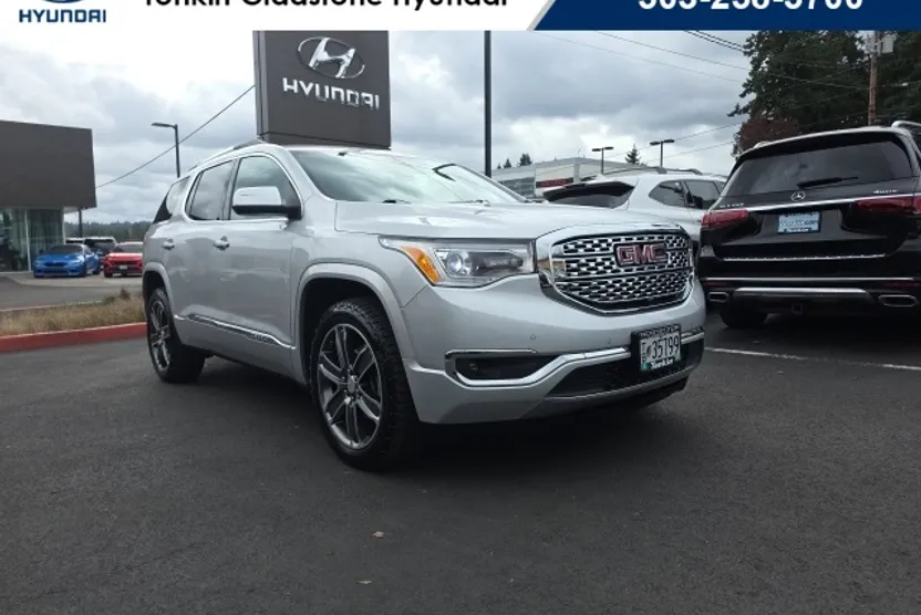 2019 Gmc Acadia Denali photo 1