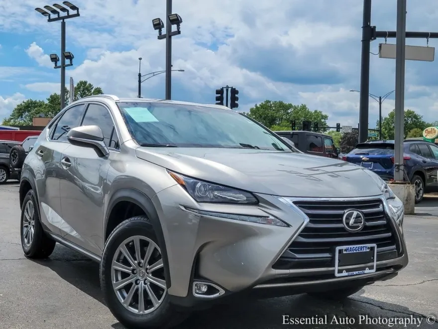 2016 Lexus NX 200t Luxury photo 1