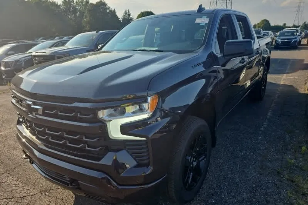 2023 Chevrolet Silverado 1500 RST photo 1