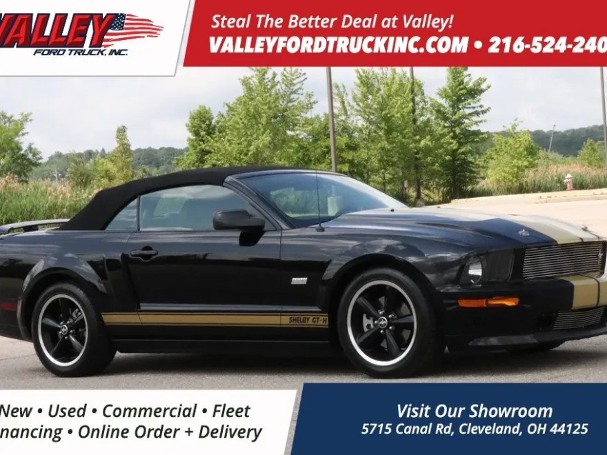 2007 Ford Mustang Convertible photo 1
