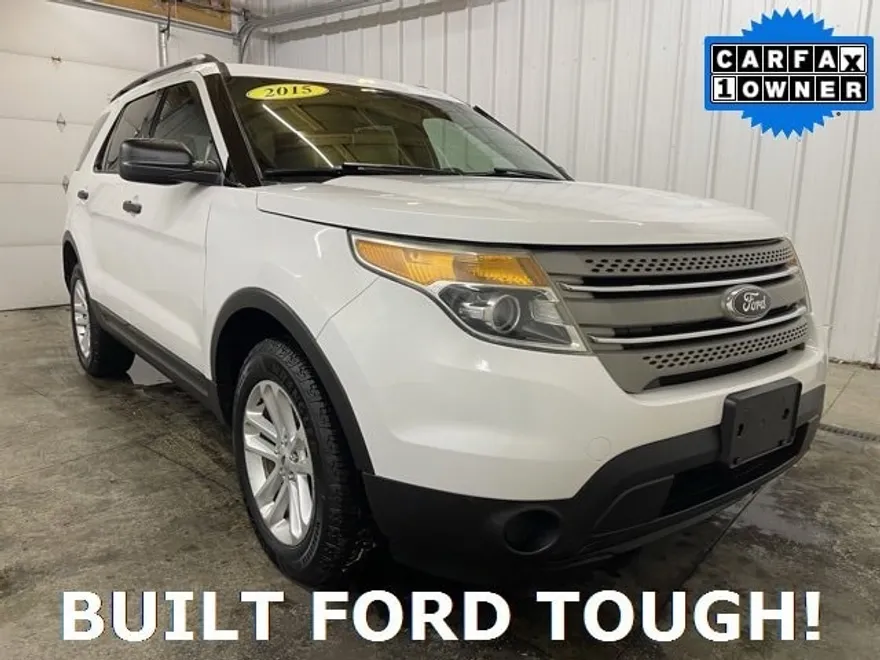 2015 Ford Explorer Base photo 1