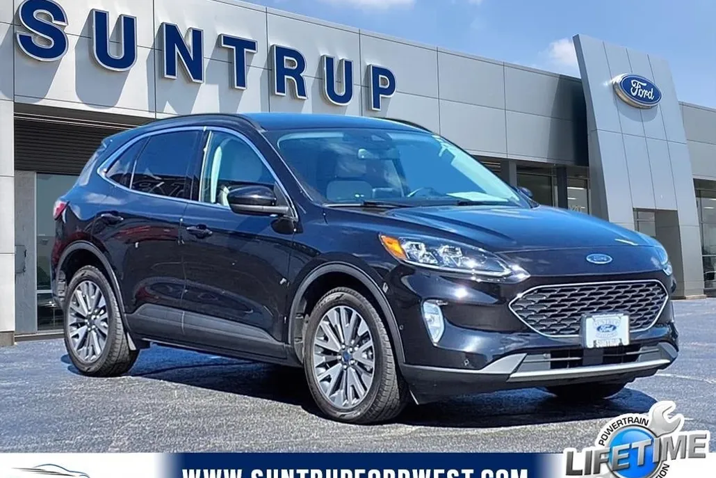 2021 Ford Escape Titanium photo 1