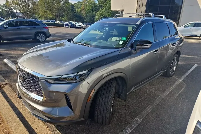 2023 Infiniti QX60 Luxe photo 1
