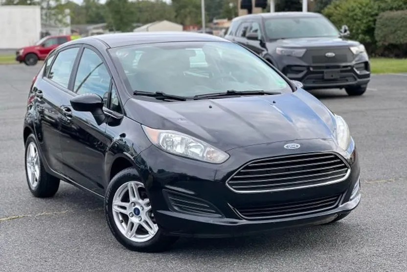 2019 Ford Fiesta SE photo 1