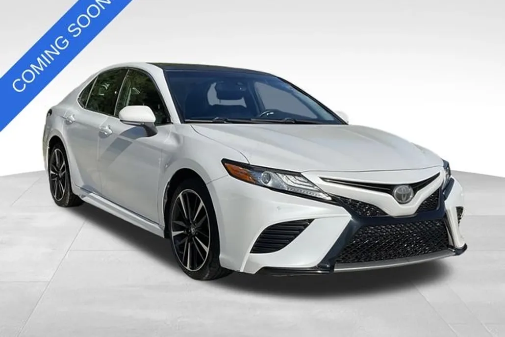 2018 Toyota Camry XSE photo 1