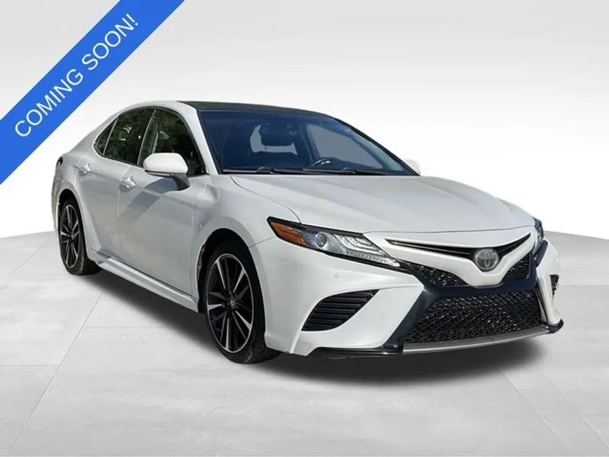 2018 Toyota Camry XSE photo 1