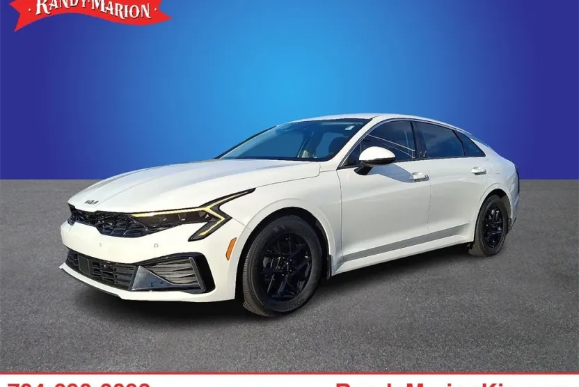 2025 Kia K5 LXS photo 1
