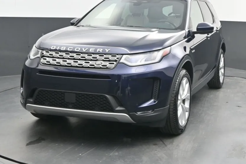 2023 Land Rover Discovery Sport SE photo 1