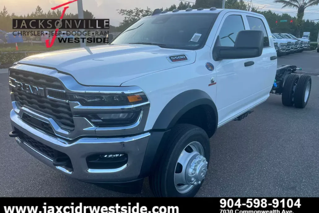 2025 Ram 5500 Tradesman photo 1