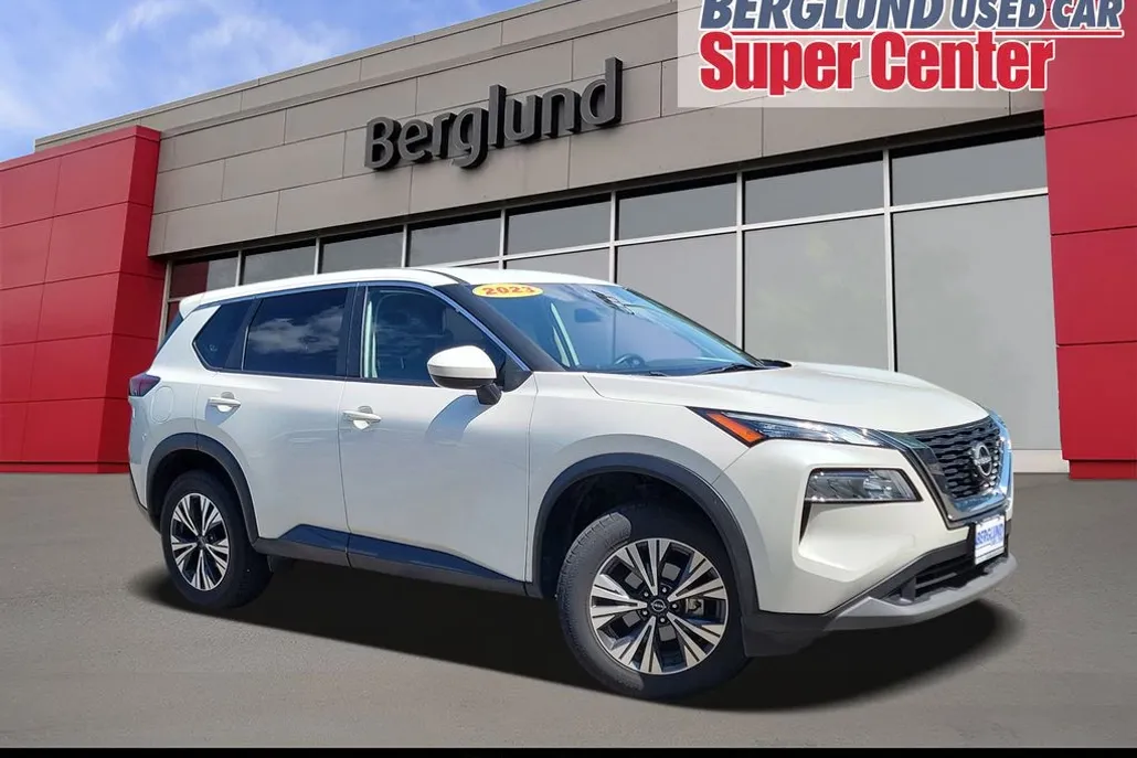 2023 Nissan Rogue SV photo 1