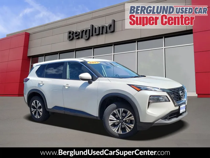 2023 Nissan Rogue SV photo 1