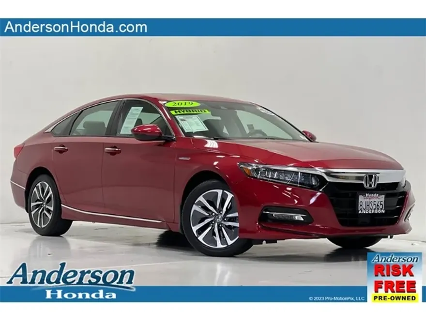 2019 Honda Accord Hybrid Touring photo 1