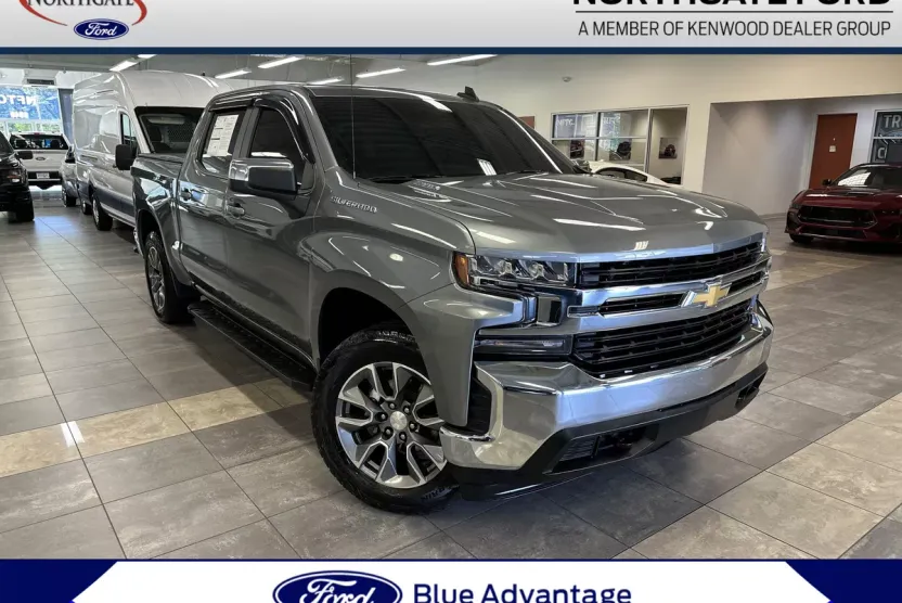 2022 Chevrolet Silverado 1500 LT photo 1
