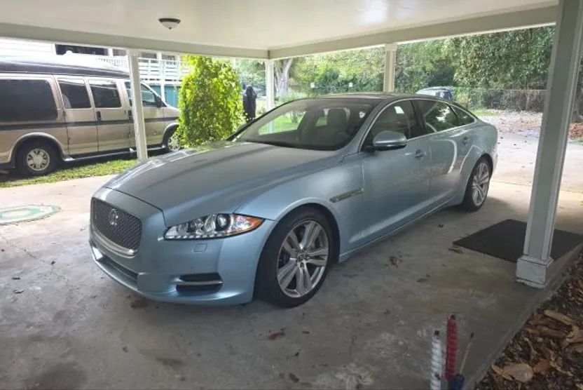 2013 Jaguar XJ XJL Portfolio photo 1