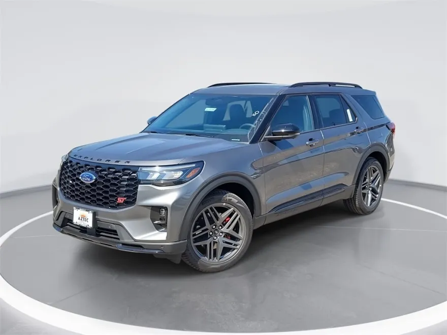 2025 Ford Explorer ST photo 1