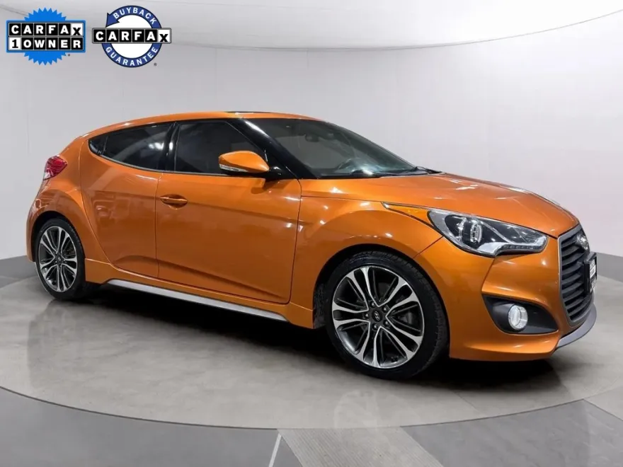 2016 Hyundai Veloster Turbo photo 1