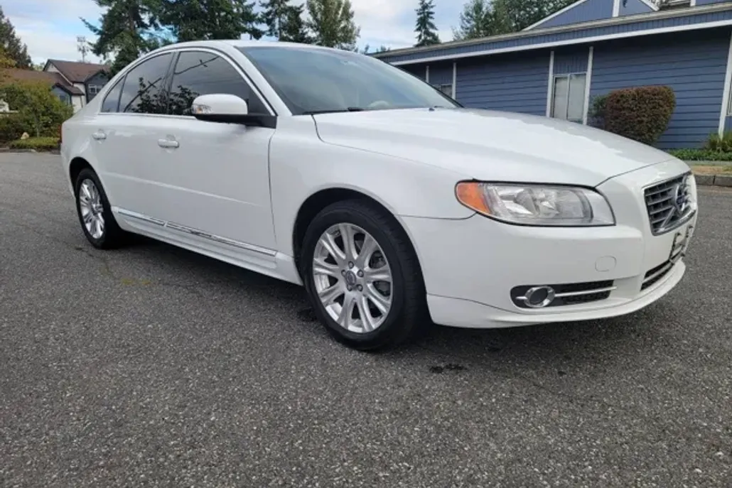 2010 Volvo S80 photo 1