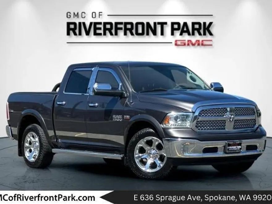 2017 Ram 1500 Laramie photo 1