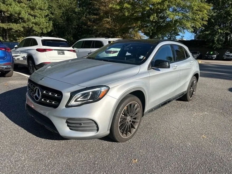 2020 Mercedes Benz GLA 250 photo 1