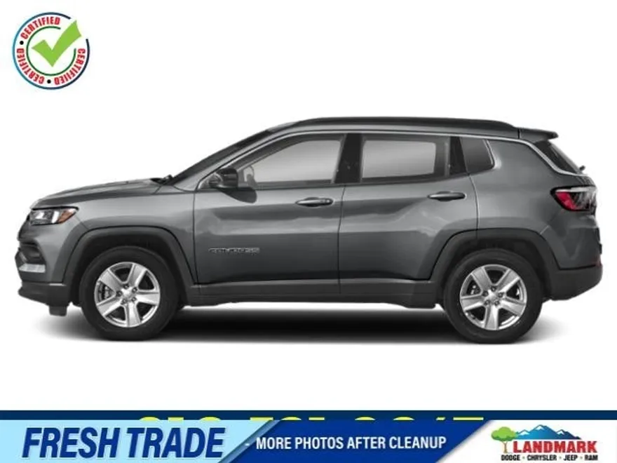 2022 Jeep Compass Latitude Sport photo 1
