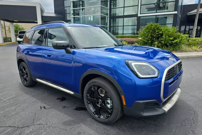 2025 Mini Countryman S ALL4 photo 1