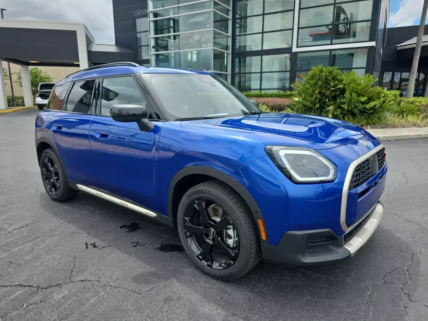 2025 Mini Countryman S ALL4 photo 1