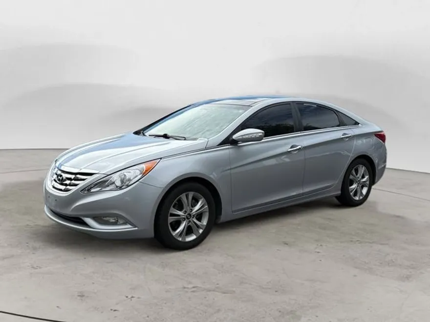 2013 Hyundai Sonata Limited photo 1