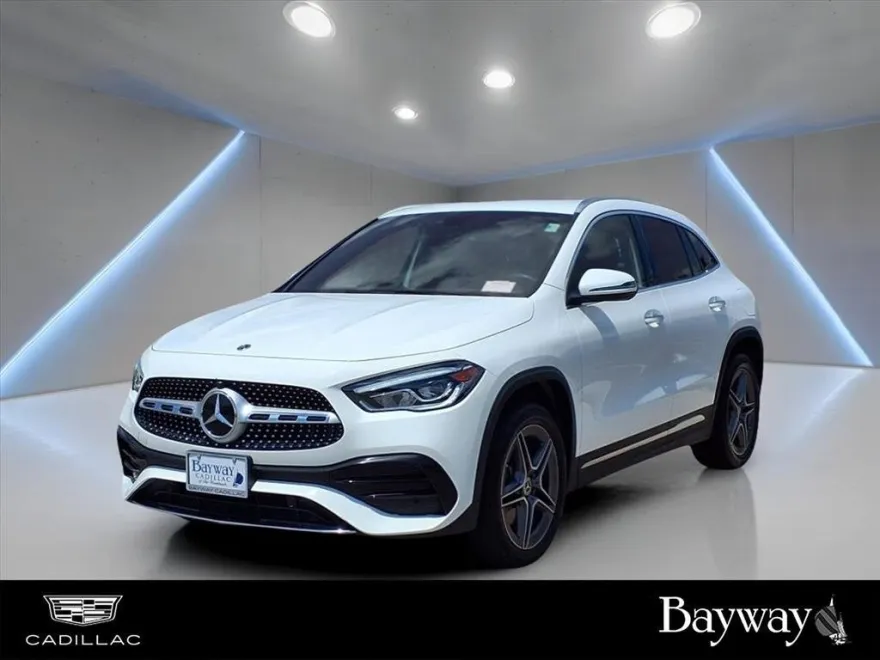 2023 Mercedes Benz GLA 250 4MATIC photo 1