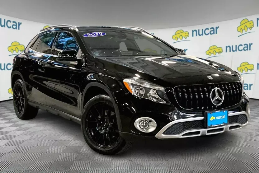 2019 Mercedes Benz GLA 250 4MATIC photo 1