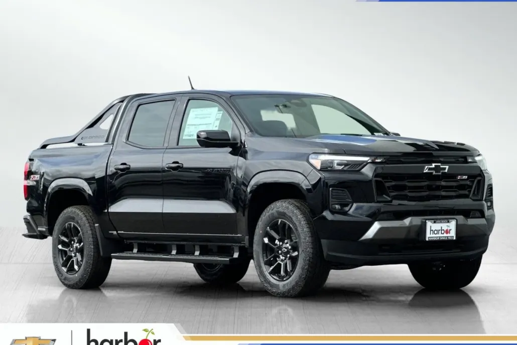 2025 Chevrolet Colorado Z71 photo 1