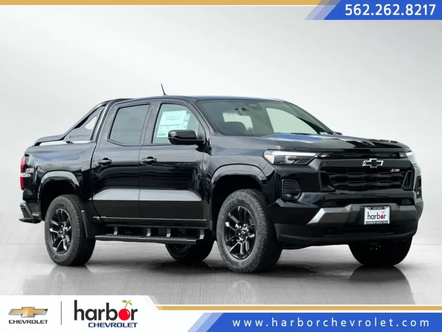 2025 Chevrolet Colorado Z71 photo 1