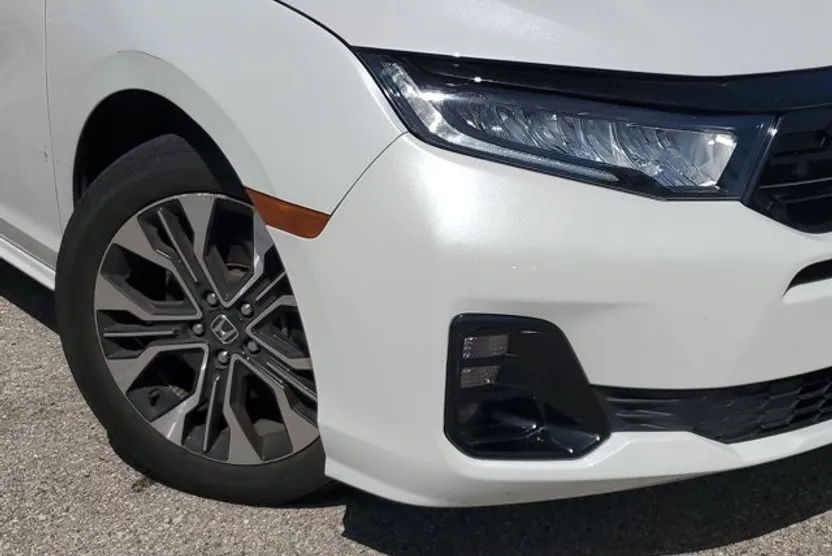 2025 Honda Odyssey Elite photo 1