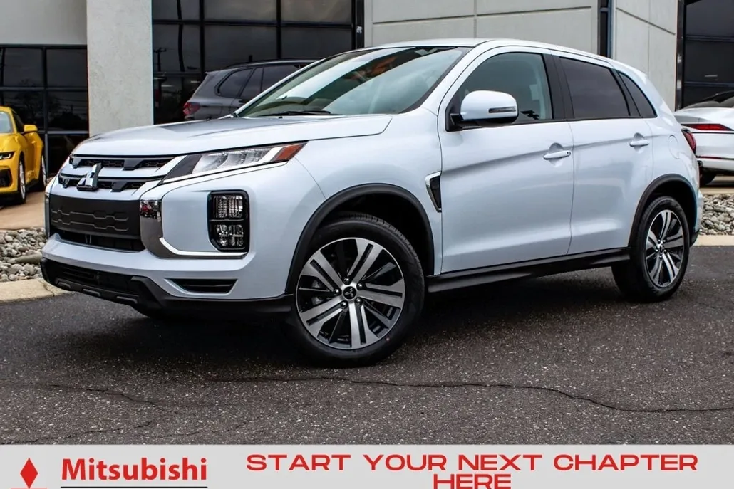 2025 Mitsubishi Outlander Sport ES SE LE photo 1