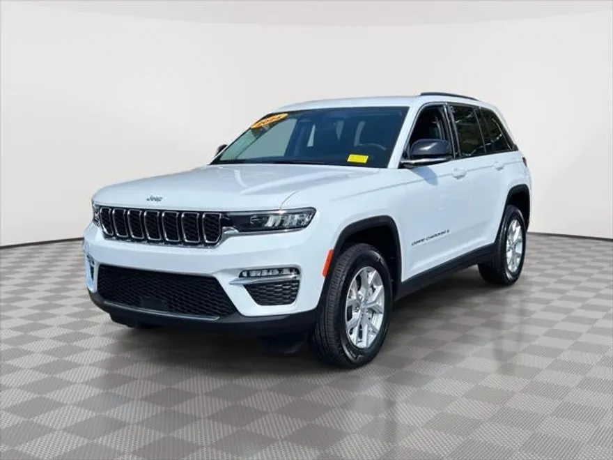 2024 Jeep Grand Cherokee Limited photo 1