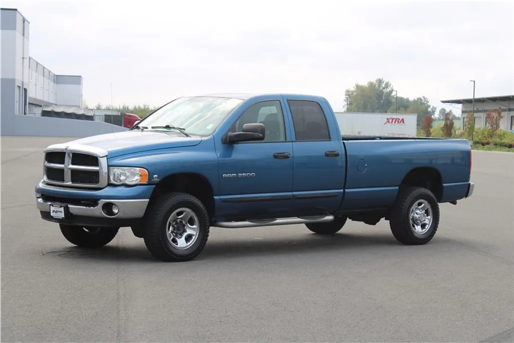 2004 Dodge Ram SLT photo 1