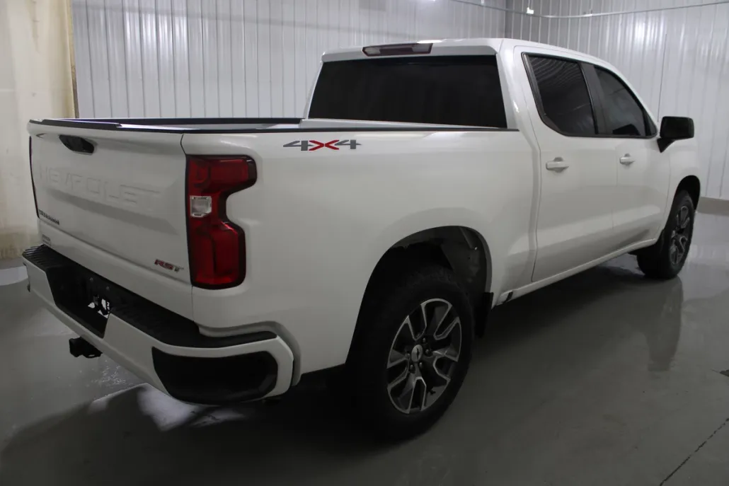 2023 Chevrolet Silverado 1500 RST photo 1