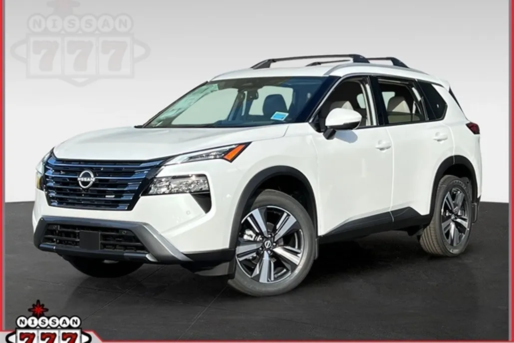 2025 Nissan Rogue SL photo 1